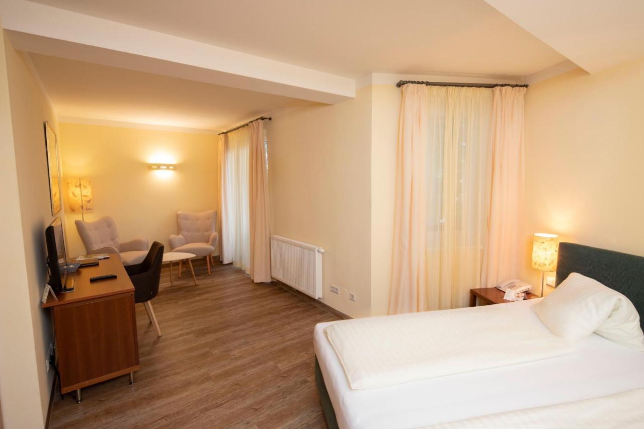 Landhotel Rosentaler Hof 상트제이콥임로센탈 외부 사진